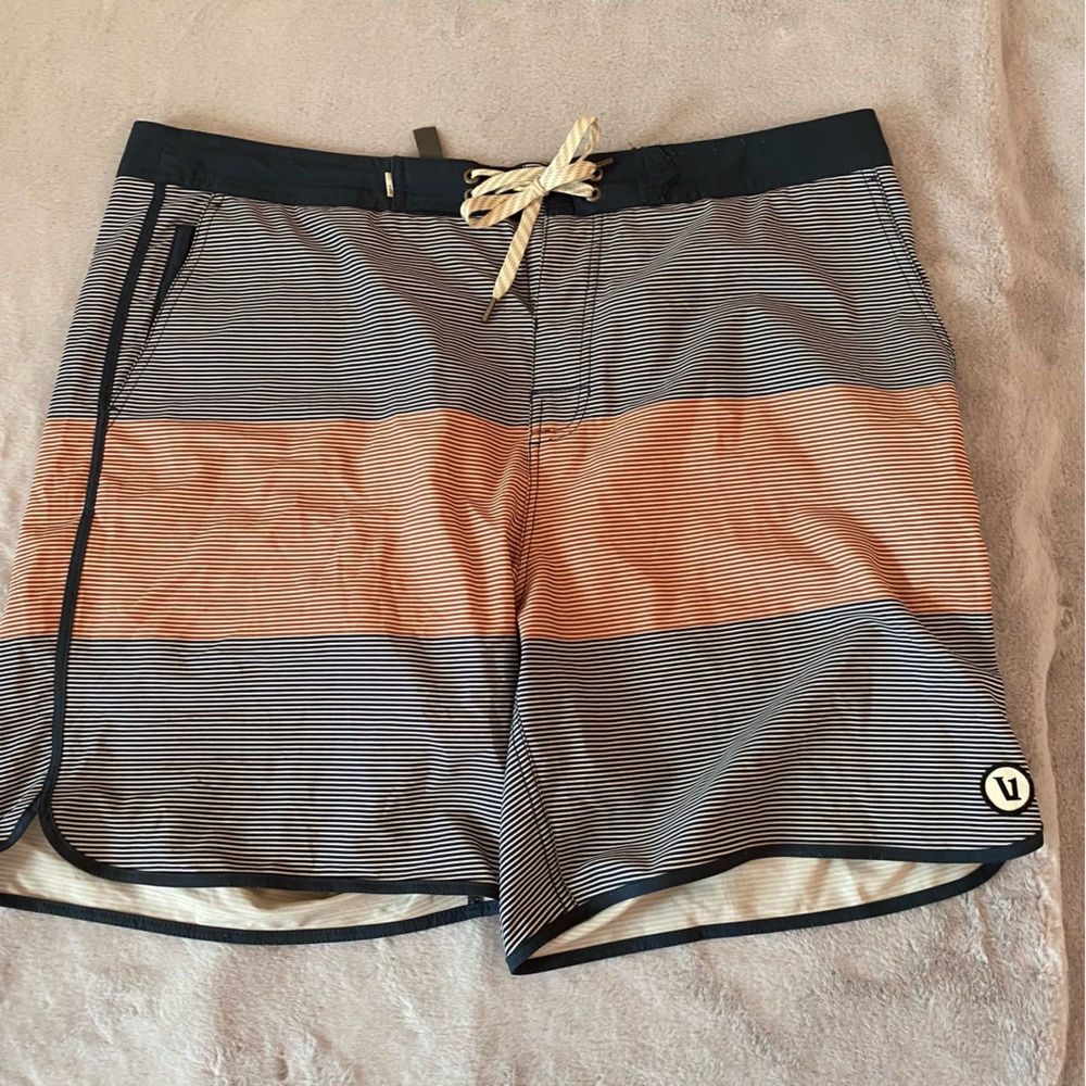 Vuori men’s Cruise boardshort
